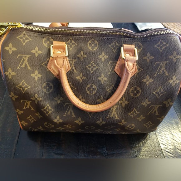 Louis Vuitton Tan and Brown Monogram Satchel - Picture 4 of 7